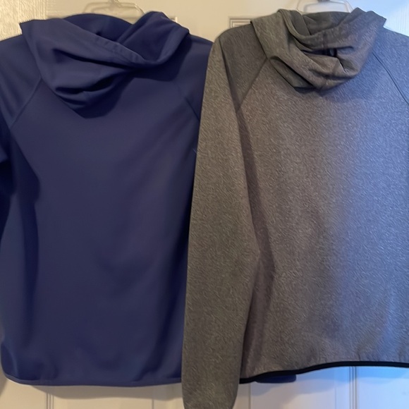 2 Nike zip ups - Picture 2 of 3